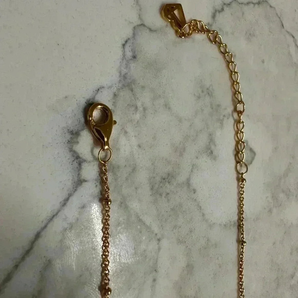 Beautiful “link” necklace - Picture 3 of 3